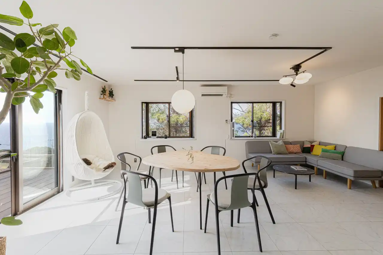 世界遺産「沖ノ島」を望むプライベートヴィラ「THE THERM（ザ・サーム）」、福岡・宗像大島にグランドオープン