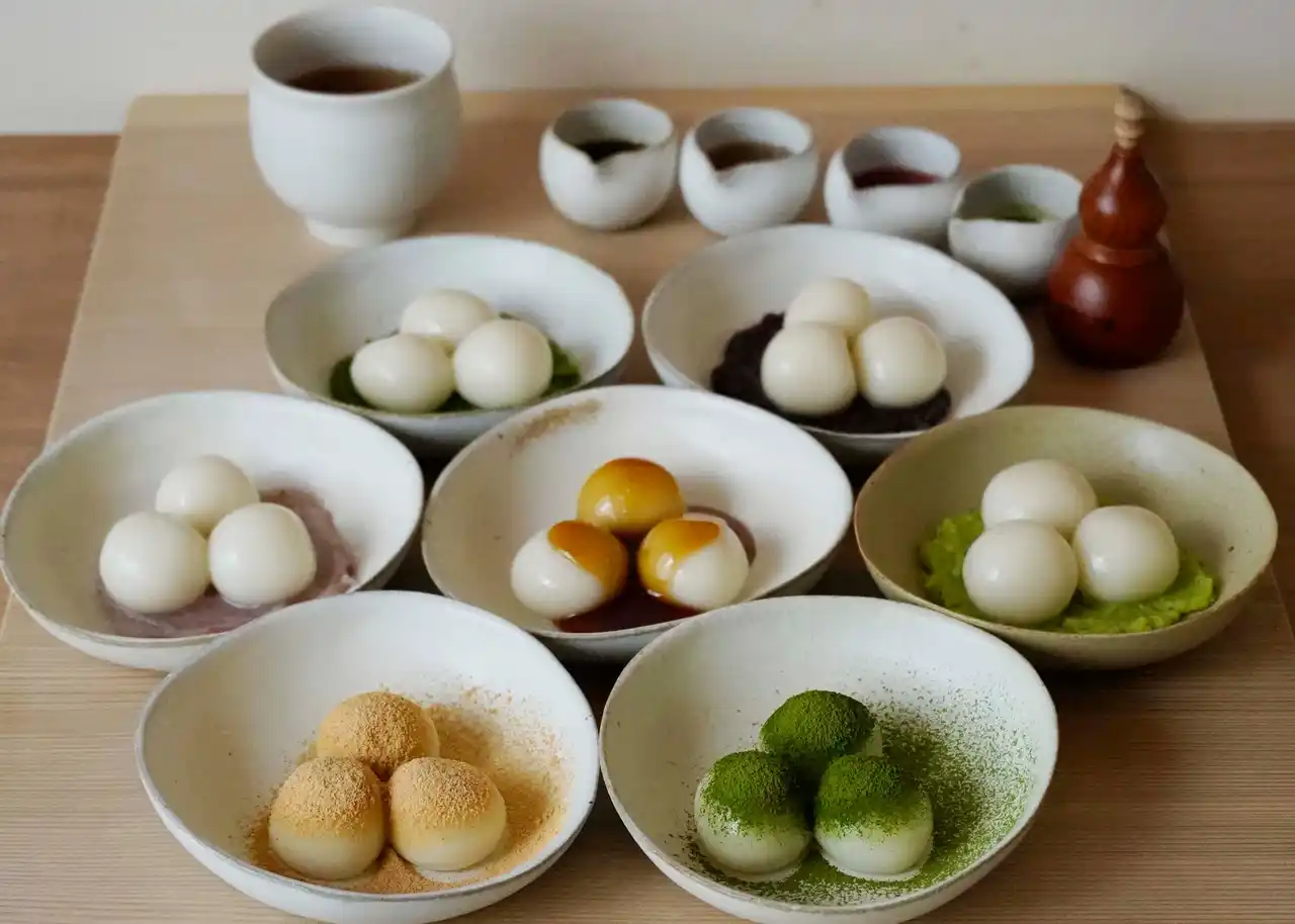 【浅草の白玉が名物!「甘味みつや」】 日本橋三越本店「あんこ博覧会(R)」初出店。茹でたて白玉＆限定「白玉手箱いちごあん」を期間限定販売