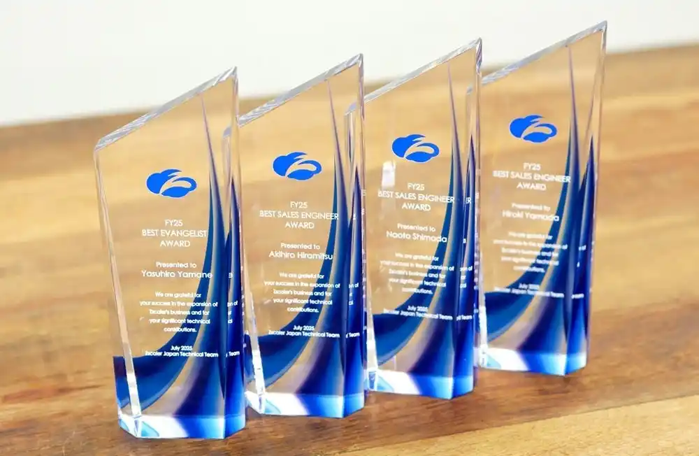 エーピーコミュニケーションズ 山根 康裕がZscalerの「 TOP EVANGELIST AWARD」を、エンジニア3名が「TOP SALES ENGINEER AWARD」を受賞