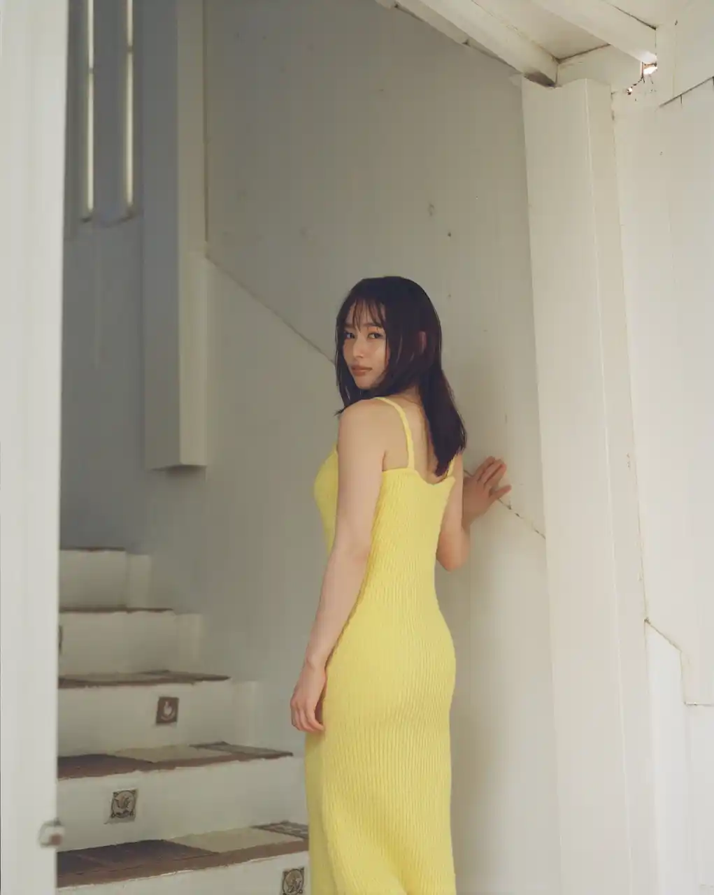 【株式会社東京ニュース通信社】 桜井日奈子がカレンダー先行カット公開＆発売を記念してファンとゲーム対決イベント開催！