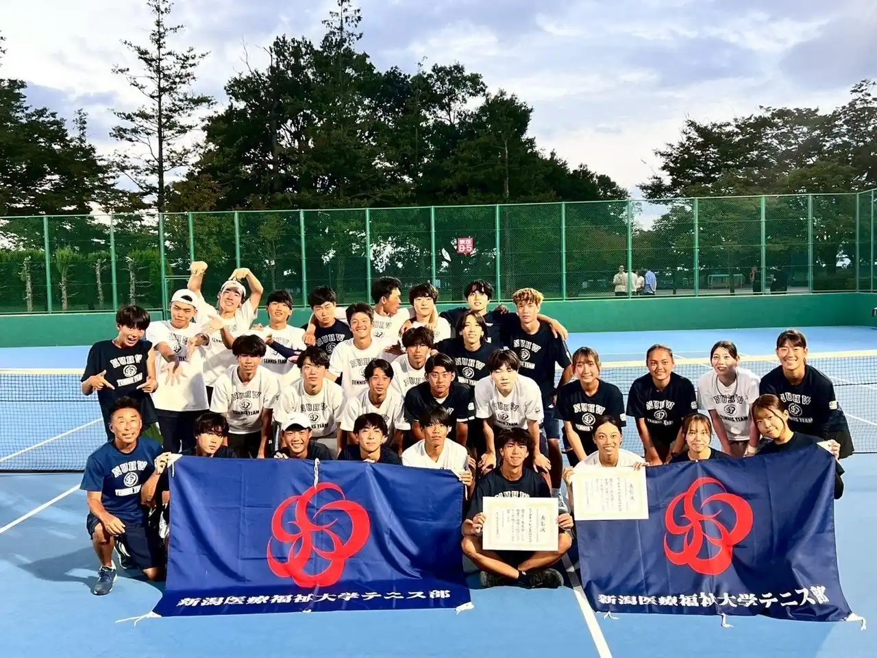 【ＮＳＧグループ】 【新潟医療福祉大学】テニス部 男子団体・女子団体ともに北信越制覇！男子3年連続、女子2年連続で「全日本大学対抗テニス王座決定試合」出場決定！