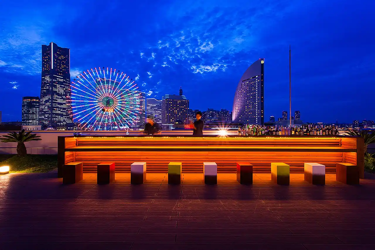 【株式会社BP】 【夏季・週末限定】7/18(金)～9/14（日）ルーフトップテラスにて「THE OCEAN’S BAR」がOPEN！みなとみらいの景色がパノラマビュー！｜グランドオリエンタルみなとみらい