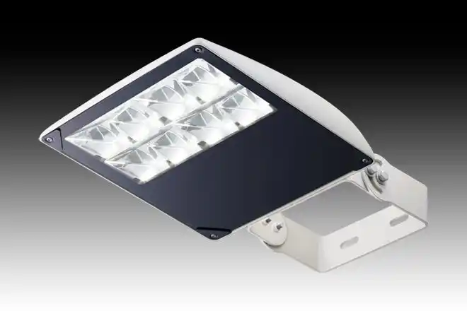 【岩崎電気株式会社】 従来比75％省エネの、上方向に光を漏らさないエリア用LED照明器具「レディオック エリアライト」を発売