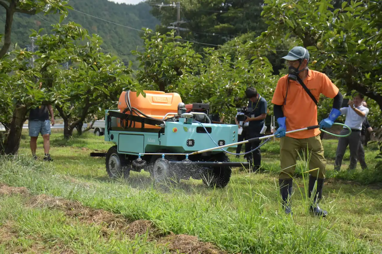 【豊橋市】 農家の負担を軽減！オフロード自律走行ＡＩロボット「Adam」豊橋市で実演会、シェアリングサービスもスタート