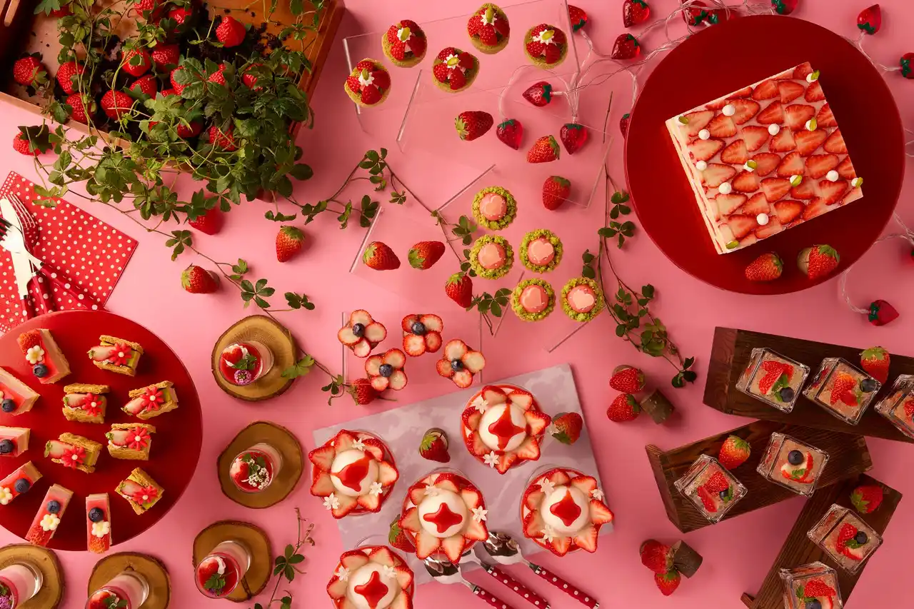 【グランドニッコー東京ベイ 舞浜】2月の3連休限定で「ストロベリースイーツブッフェ～Strawberry Flower Garden～」を開催