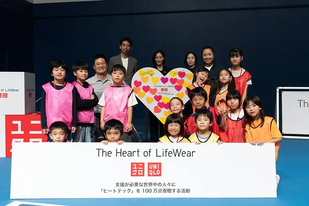 【株式会社ユニクロ】 全世界100万点規模のヒートテックを寄贈する「The Heart of LifeWear」グローバルローンチイベントを有明コロシアムで開催