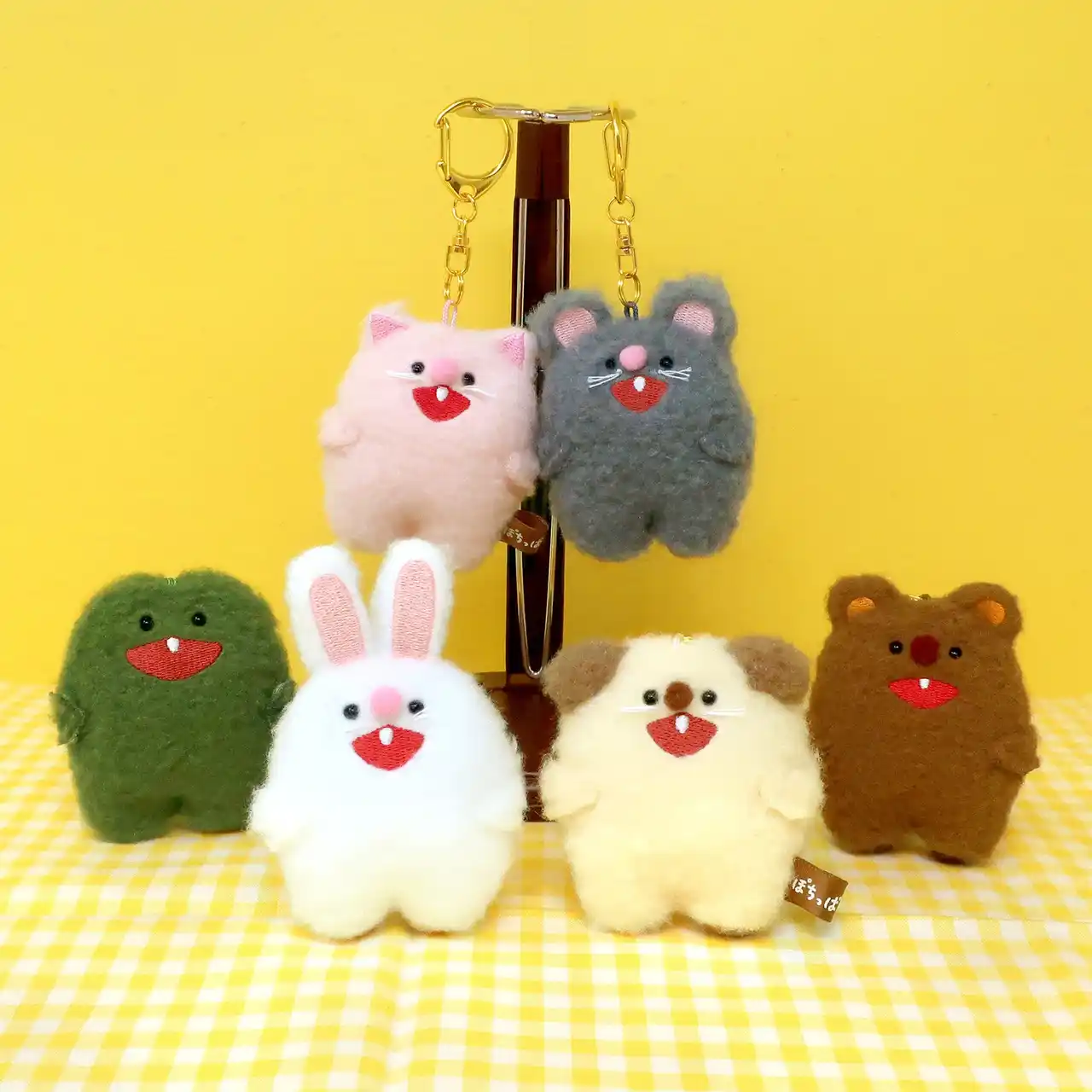 にぱっと笑顔が可愛らしい『ぽちっぱ』シリーズからキーホルダーが新登場！