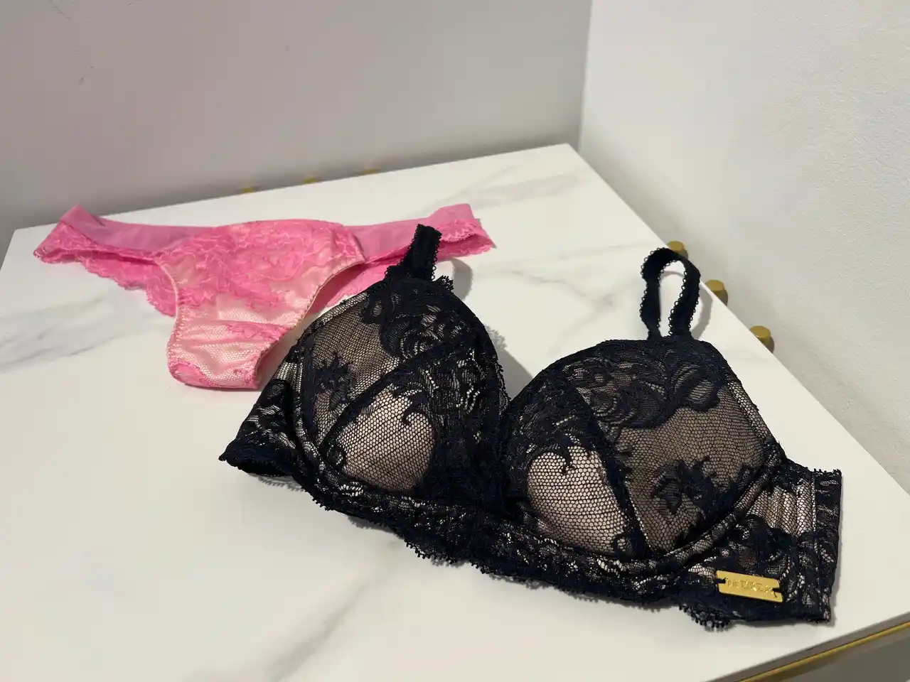 グラマーサイズ発の下着ブランドM’DREA、B60～E75を新展開し全61サイズに対応～アンダー60女性の声に応え、“脱・谷間至上主義”という新価値観を提案～