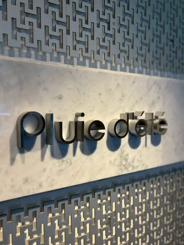 エルメスデザインの内装