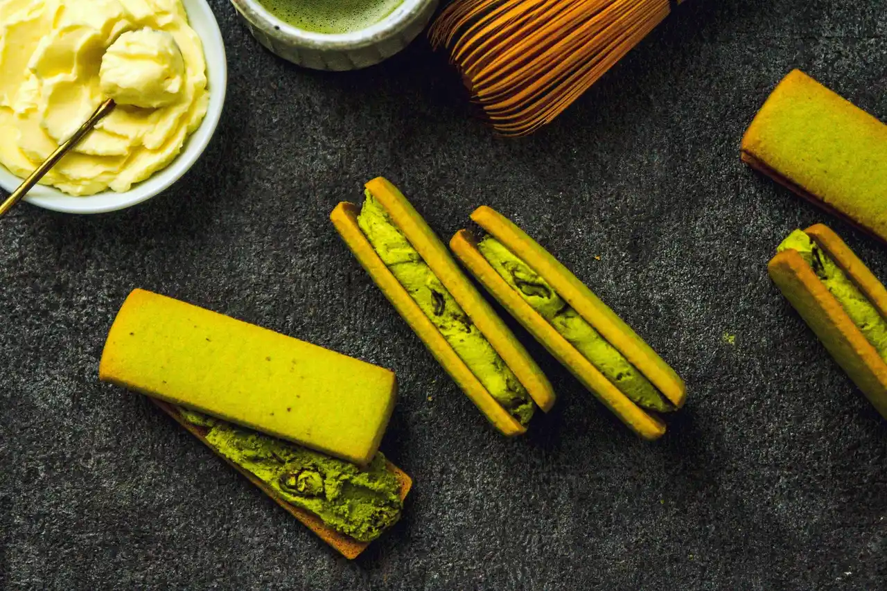 toroaの背徳のレーズンバターサンド「トロバタ」からレーズン&抹茶味発売