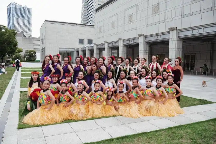 フラダンスショー出演者イメージ(3)