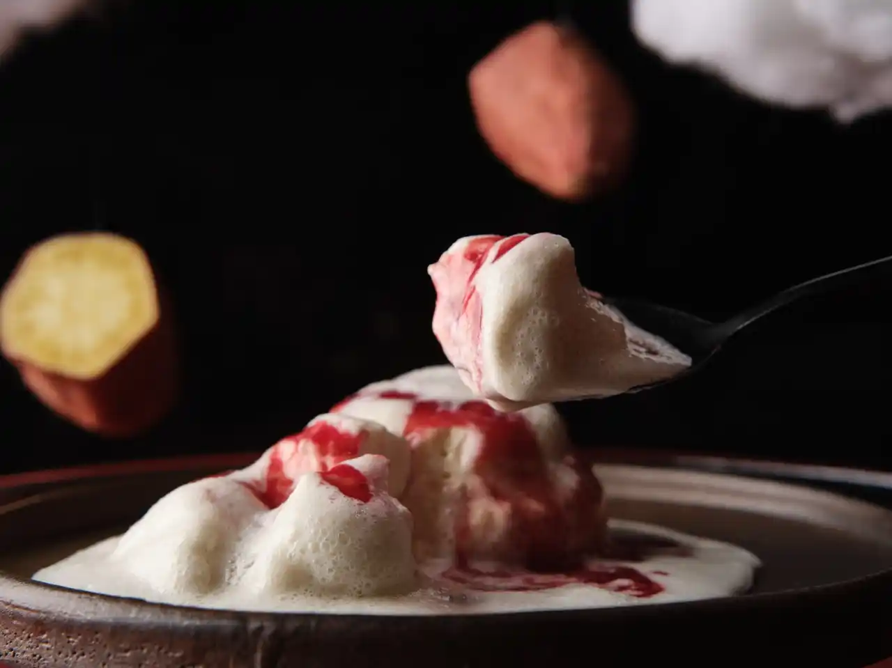 【株式会社　グローバルエージェンツ】 驚きの“ふわとろ”食感！紅はるかと五層の味わいが織りなす新感覚スイートポテト「すいーと・ぽてとろっ」が、9月1日（月）よりライフスタイルホテル「THE LIVELY 大阪本町」にて秋季限定で登場