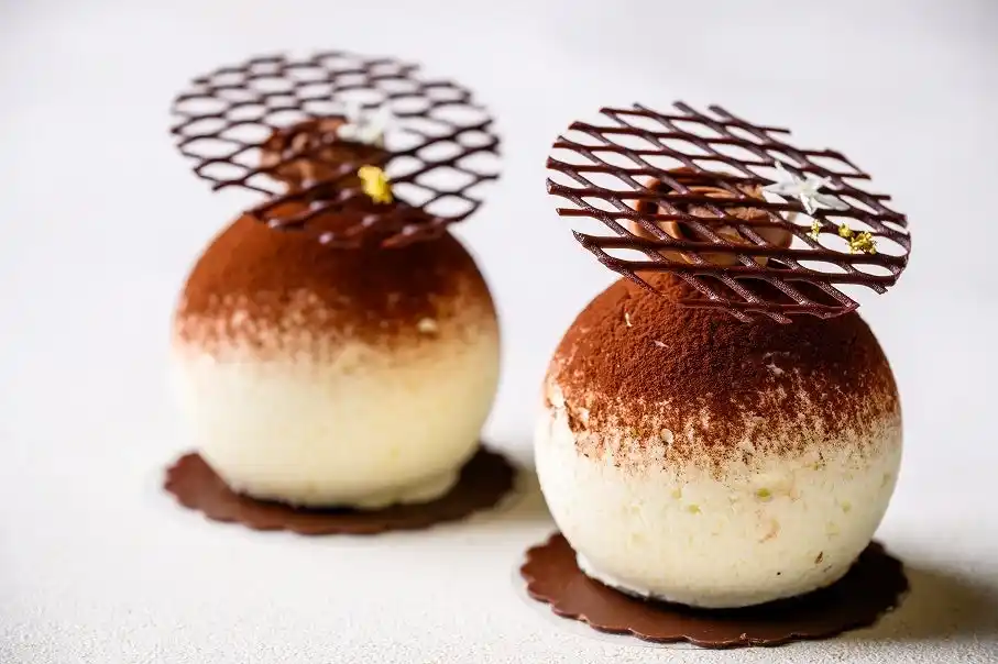 【ホテル日航アリビラ】新作スイーツ「ムース・オ・ティラミス」を9月1日より販売開始