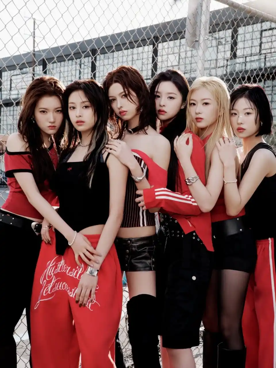 【TITAN CONTENT】 「D-DAY」AtHeart、デジタルシングル「Butterfly Doors」全世界発売！新たなチャプターへ