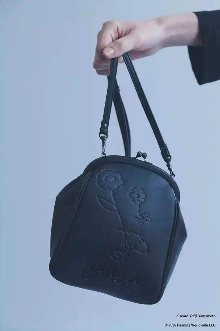【株式会社ヨウジヤマモト】 discord Yohji Yamamoto、PEANUTSとのコラボレーションによるバッグコレクションを展開