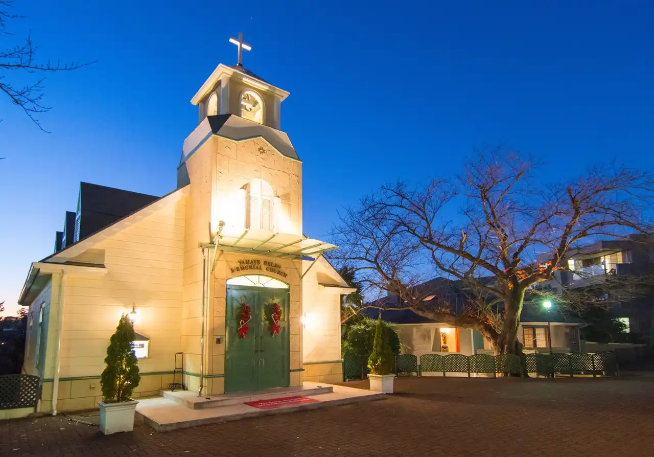 【ローズホテル横浜】横浜・山手を彩る季節限定公開　散策の方も自由に見学可能