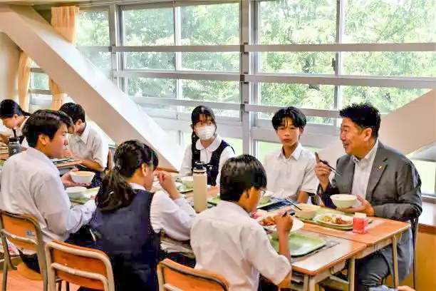 【川崎市】 -ＳＤＧｓ×健康給食- 川崎のソウルフードをアレンジ！中学校給食で「ニュータンタンメン風春雨スープ」を提供しました！