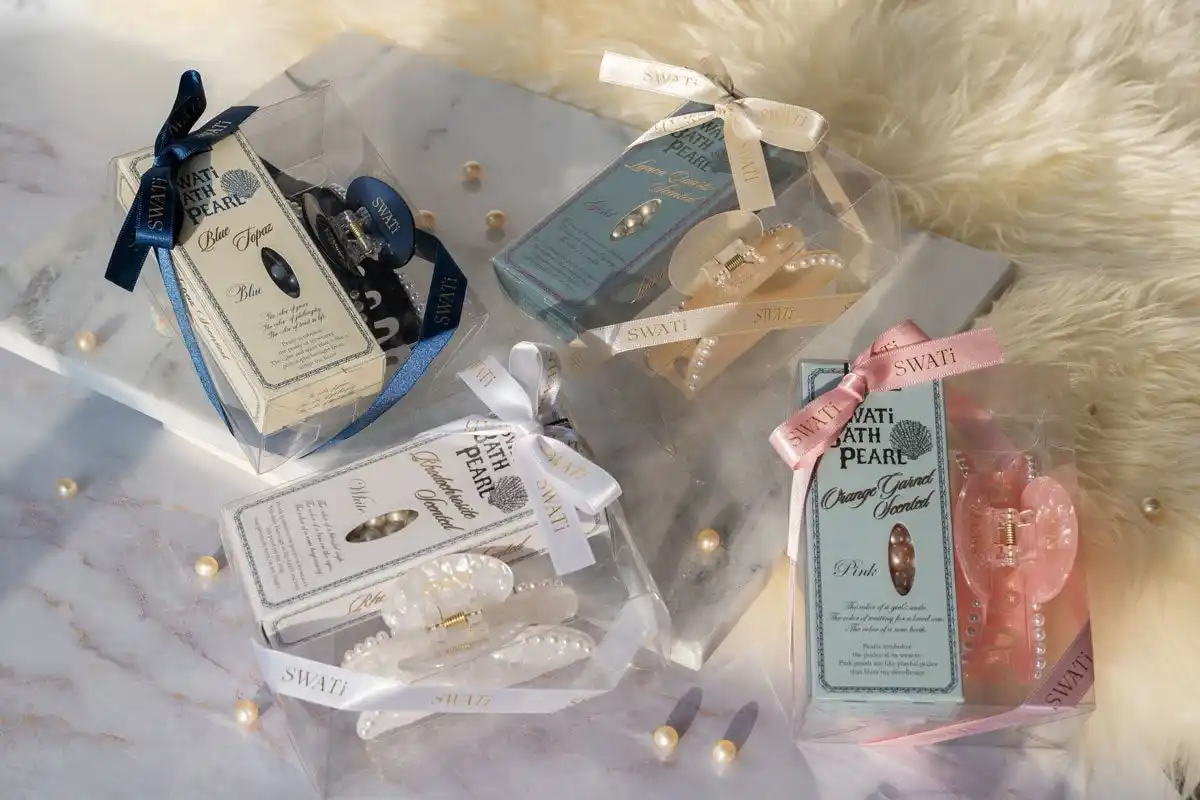 “可愛いがすぎる”パールのきらめきをぎゅっと詰め込んだ４種の限定BOX『SWATi BATH PEARL & HAIR ACCESSORY』が12月19日より限定販売！
