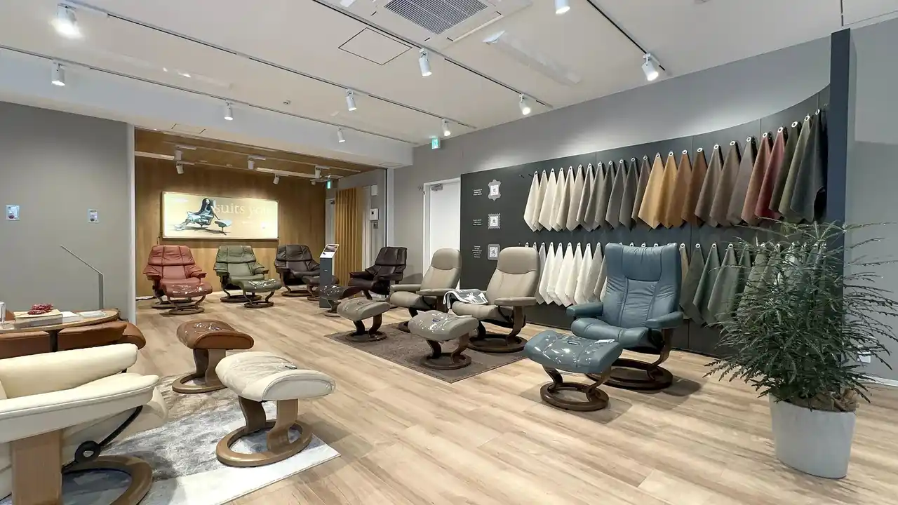 【株式会社エコーネス】 【日本初】南青山に究極の休息を。北欧家具ストレスレス(R)最大級の専門店が4月1日オープン。専門アドバイザーが導く、自分だけの一脚体験をお届け。