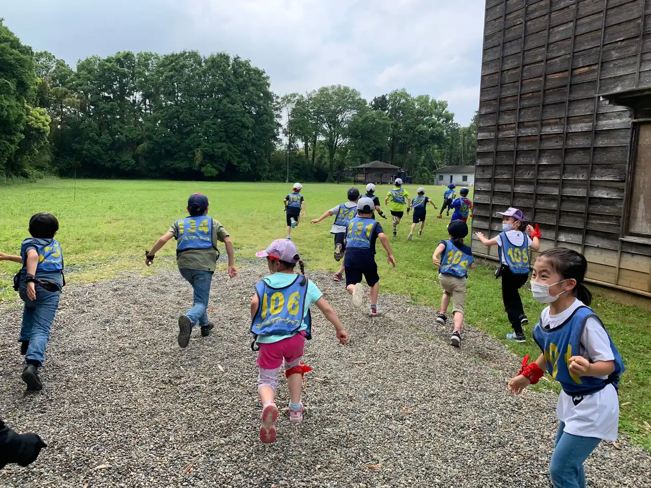 【株式会社リソー教育】 【夏休みの過ごし方】星ふる学校に泊まろう！