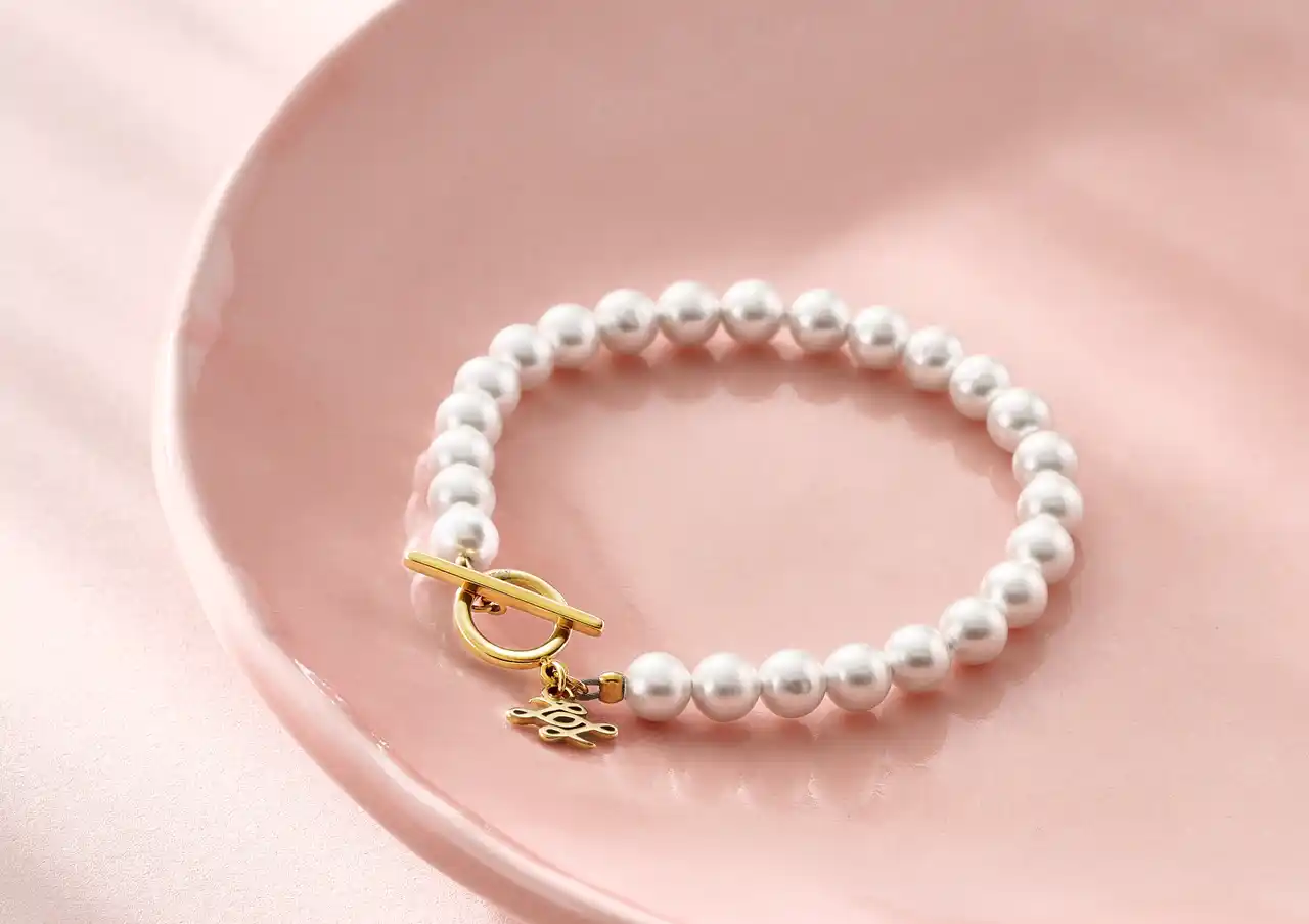 【株式会社コラントッテ】 ブランド史上最高スペック！初の全周磁石アームループ「リエリィパールリングレット」4月8日（水）より販売開始