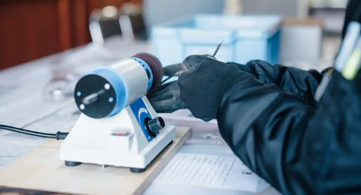 創業1751年・燕物産の工場で、自分だけの一本を磨く。4月30日・5月9日・6月26日に有料体験プログラムを実施