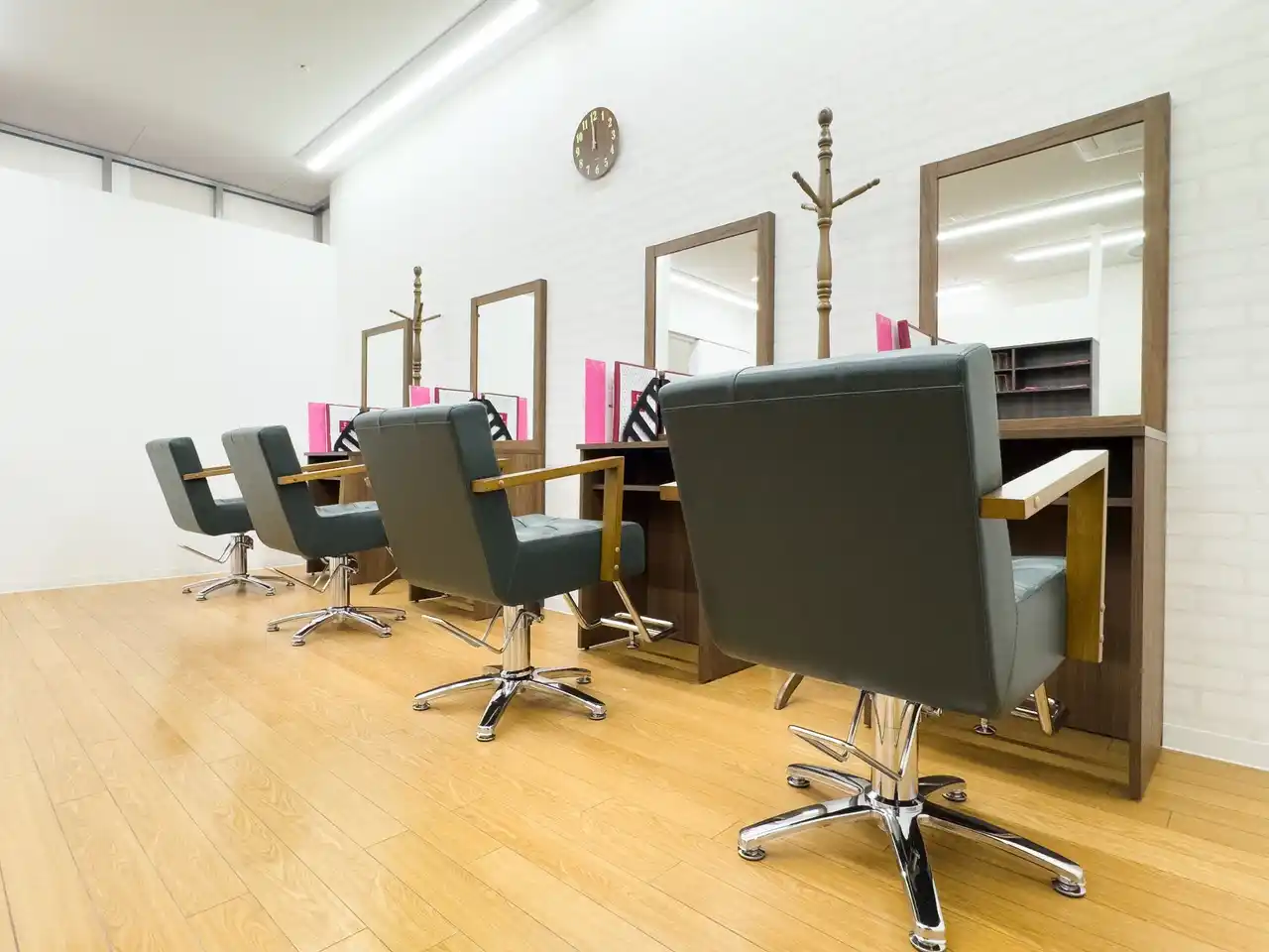 短時間・低価格で髪染めが出来るヘアカラー専門店「カラープラス」が2025年7月12日（土）に愛知県一宮市に46店舗目となる新店舗をオープン！全国展開を加速中＆FCオーナー様募集中！