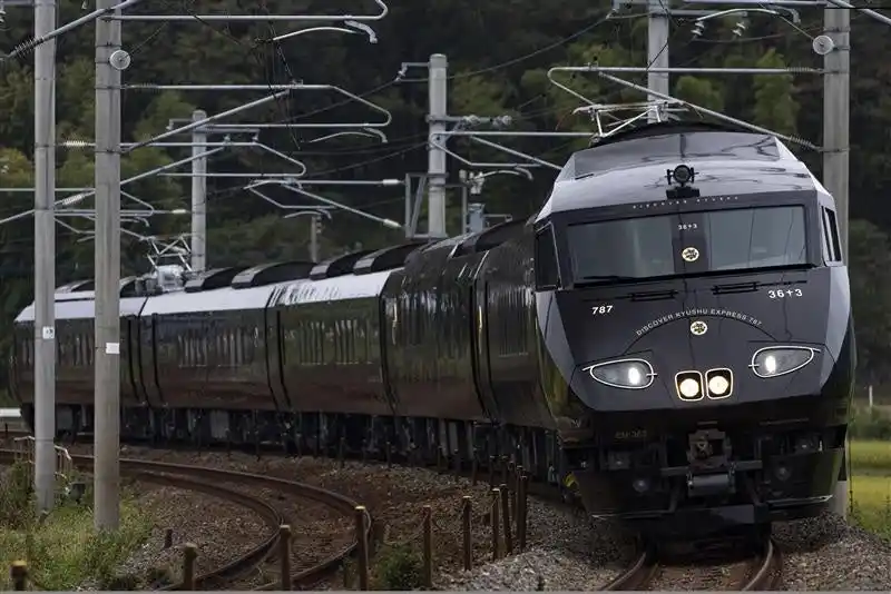 【九州旅客鉄道株式会社】 ３６ぷらす３で行く！第38回 関門海峡花火大会観賞ツアー