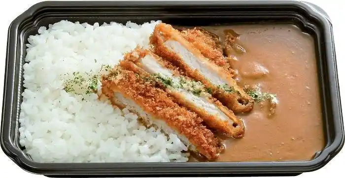 【株式会社万代】 スーパーマーケット万代　7月29日より「コクと香りのなにわ豚カツビーフカレー」が登場！