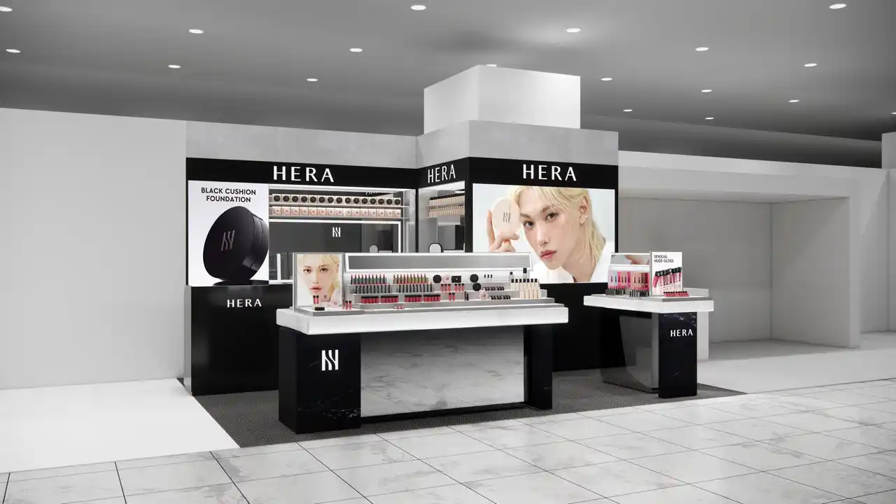 韓国・ソウル発のラグジュアリーメイクアップブランド「HERA（ヘラ）」が、日本初の常設店を阪急うめだ本店にオープン。プレオープンから限定体験も
