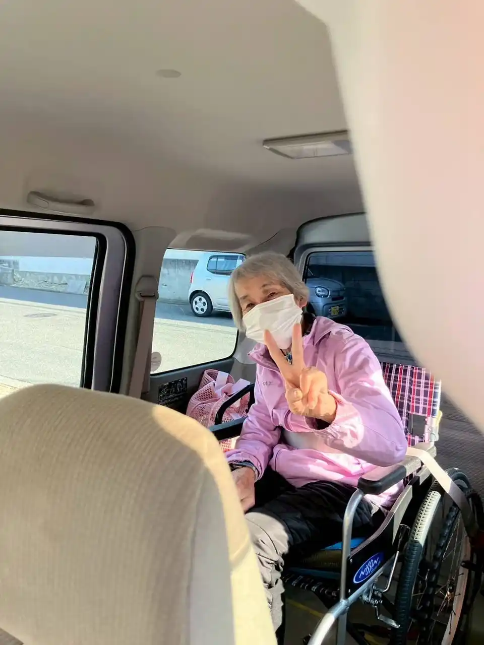 業界初「介護タクシー専門の旅行サービス手配業」開始＿移動困難な高齢者・障がい者に”行きたい場所へ行ける社会”を