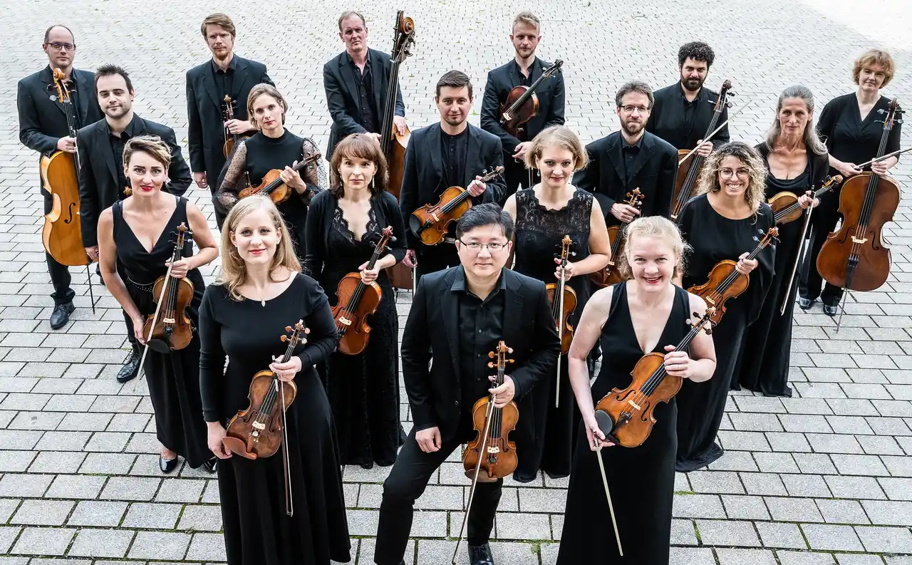 シュトゥットガルト室内管弦楽団の演奏会を開催