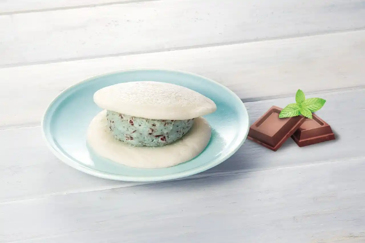 チョコミントと掛け合わせた和スイーツ「もちっと白いどら焼 チョコミント」＆「とろもちわらび チョコミント」が8月5日（火）から順次発売