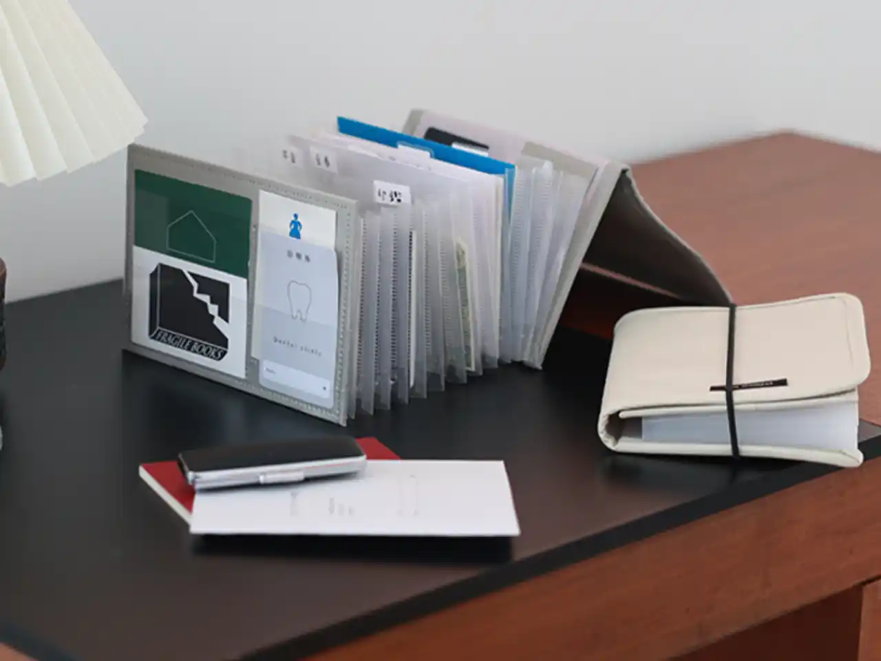 【アンジェ web shop】 【累計50,000点突破】人気の書類収納ケースに『貴重品サイズ』が新登場！印鑑・通帳・パスポートもまとめてスッキリ