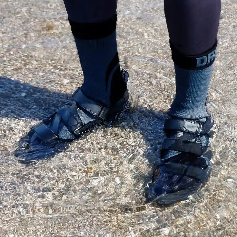 防水なのに、ニット。名前を変えたことで“使われ方”が変わったソックス。釣具ブランドが“防水”より“日常”を選んだ理由。