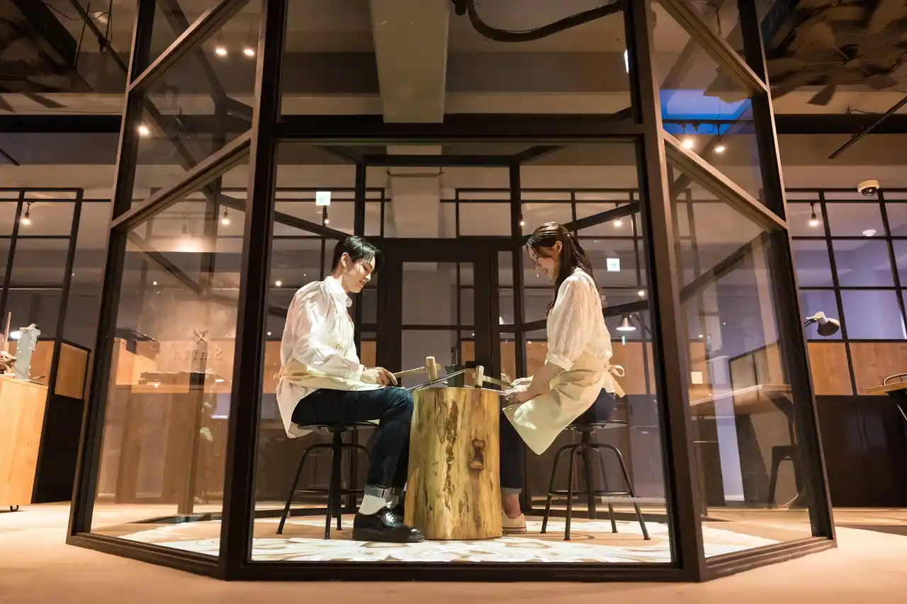 【株式会社  一宝】 【日本の職人技を世界へ、札幌の体験型ジュエリー】北海道札幌市の手作り指輪専門店『工房Smith札幌』公式サイトを多言語対応に拡充！訪日観光客ニーズに応え北海道観光の新たな名所に