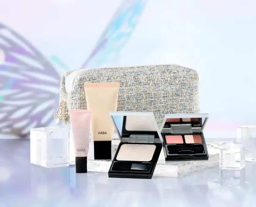 2025年10月20日(月)より数量限定新発売2025年冬の限定コフレ『パピヨンプリズムコレクション』