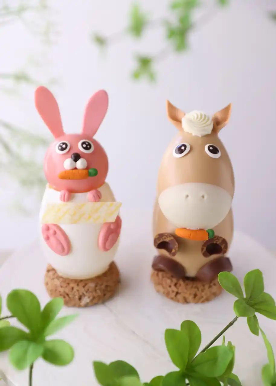 【株式会社フォーシーズ】 ジョエル・ロブションのイースター　干支ウマ＆ウサギが新登場！ 2026年新作イースター限定ショコラ