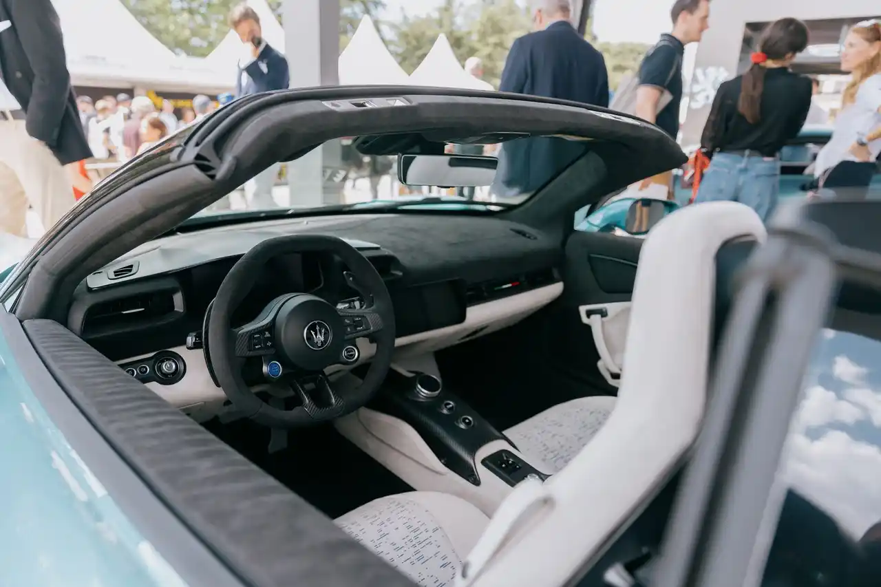 ALCANTARAを内装に採用した新型モデルがGoodwood Festival of Speed 2025で多数登場