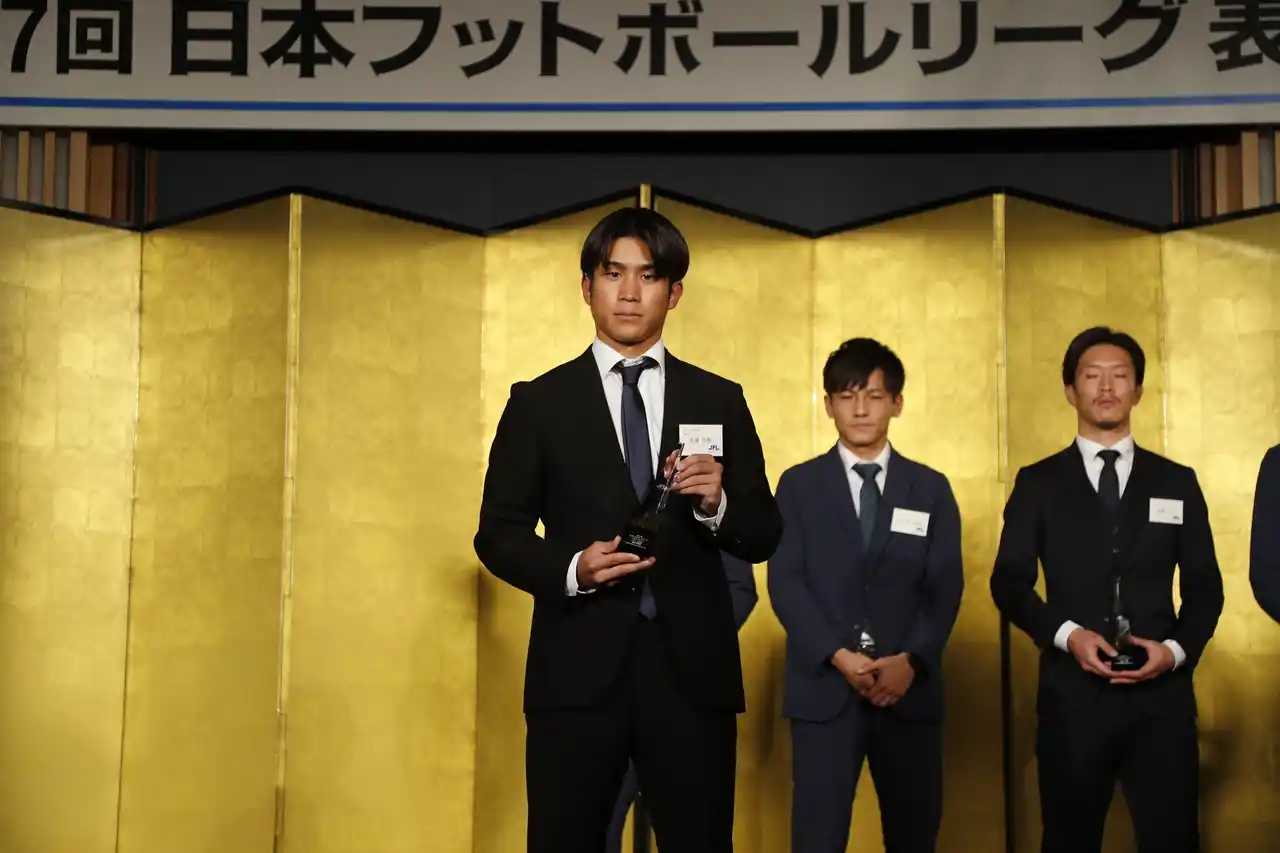 【谷村皮フ科】 谷村皮フ科職員・後藤卓磨がJFL得点王を獲得