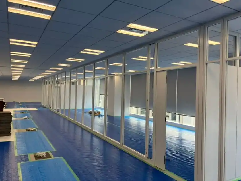 施工中の新オフィス(事業部在庫保管庫)