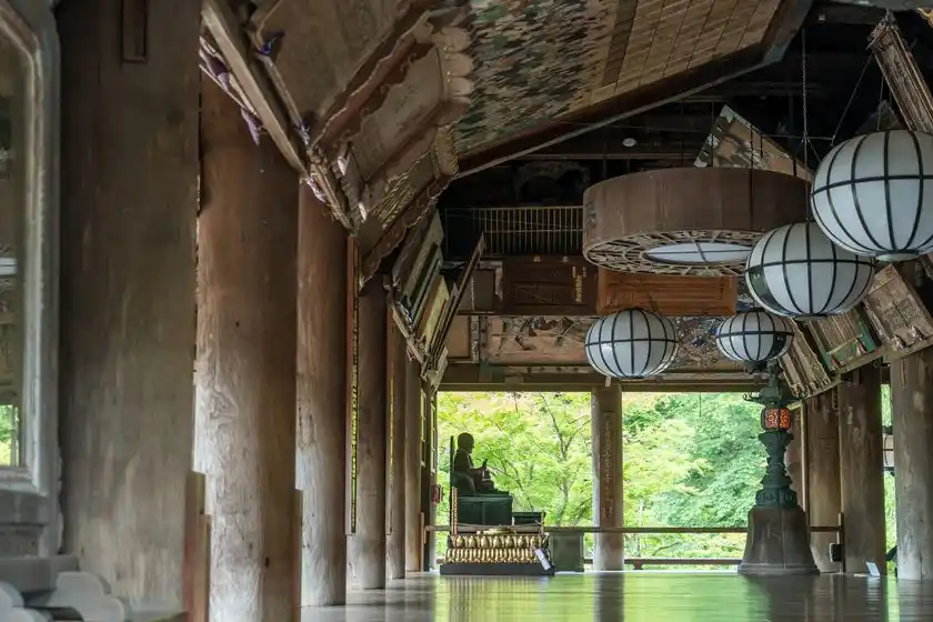 仏様の嗅いでる香りイメージ