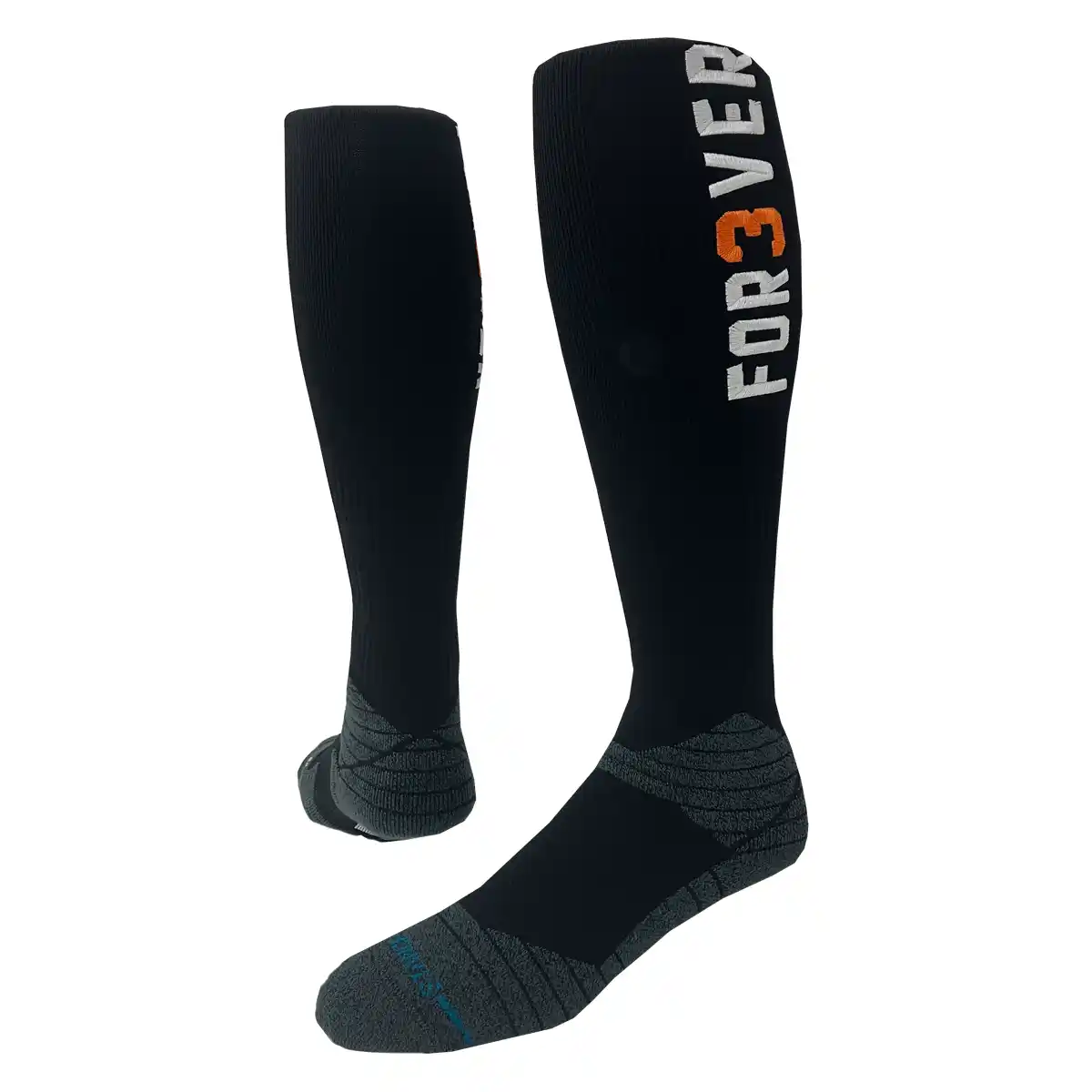 8月16日開催の「長嶋茂雄終身名誉監督追悼試合」にて、監督・コーチ・選手全員が特別仕様のソックスを着用しプレーします。|読売巨人軍 オフィシャル ベースボールソックス サプライヤー STANCE