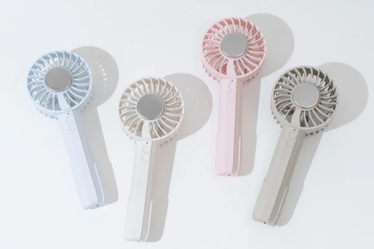 【冷却プレート付きがお得に買える！1100円引き】Suzumi（すずみ）ハンディファン×即冷える冷却プレート×かわいいデザイン！くすみカラー＆さらさらマット質感【楽天市場店限定クーポン発行中】