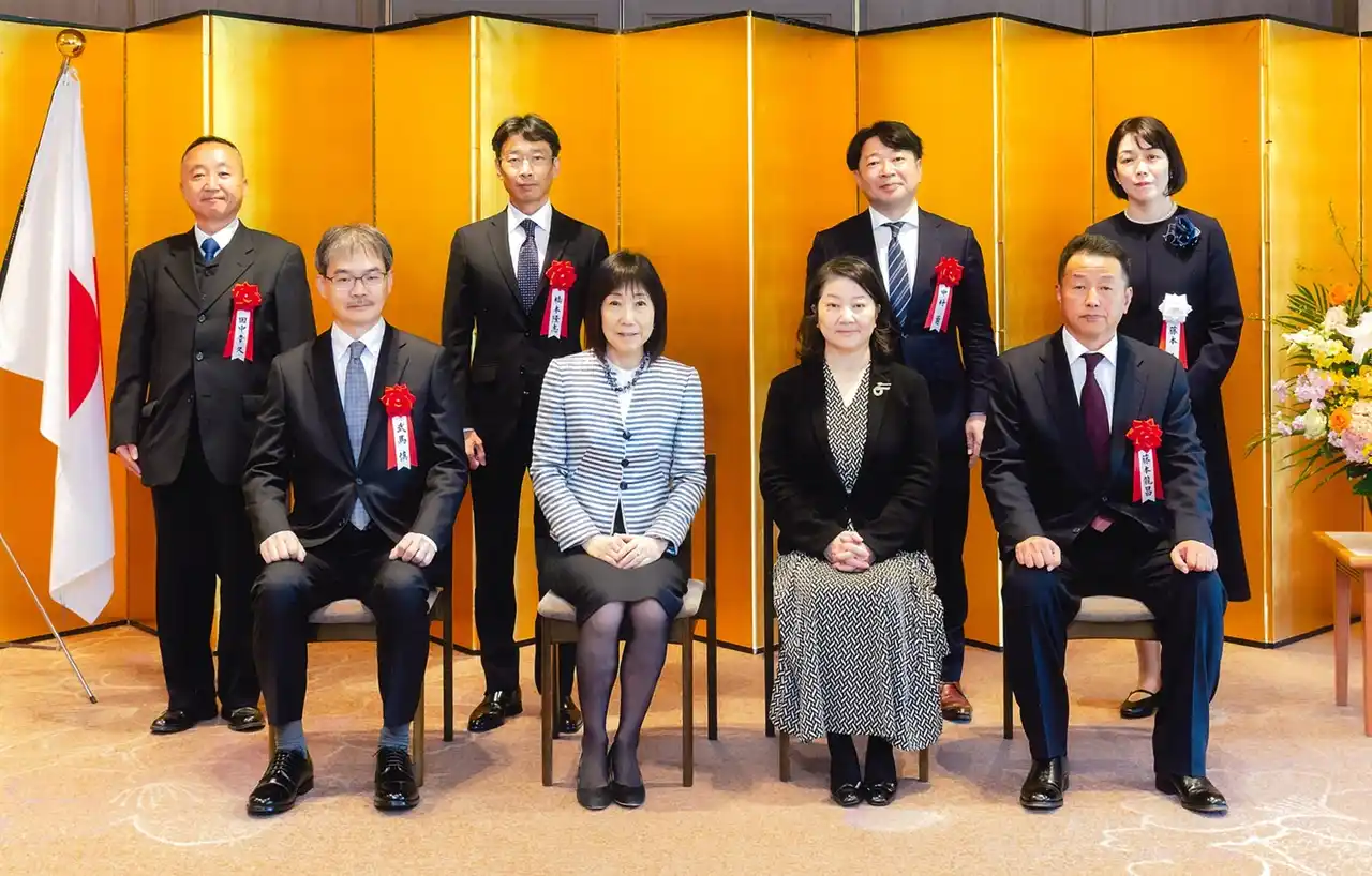 【人事院】 第３８回人事院総裁賞受賞者の決定について