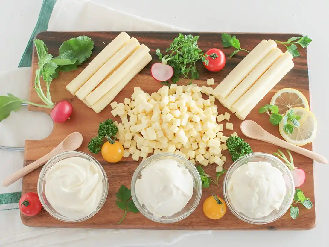 【株式会社ｃｏｔｔａ】 六甲バター株式会社 × cotta 初コラボ！「Q・B・Bダイスカットチーズフェア」開催