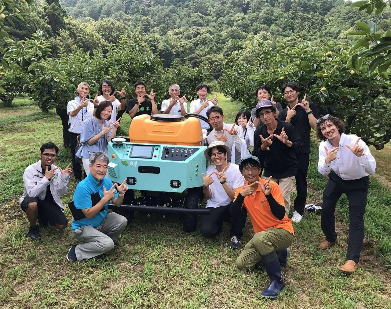 【輝翠株式会社】 自律走行AIロボット「Adam」、マルシメ株式会社との連携によりシェアリングサービスを開始