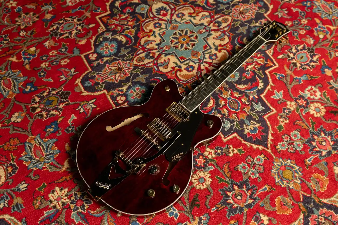 Gretsch(R)とAbbey Road Studios 共同開発の限定ギター『Limited Edition Abbey Road Studiomatic(TM)』2025年11月20日（木）発売