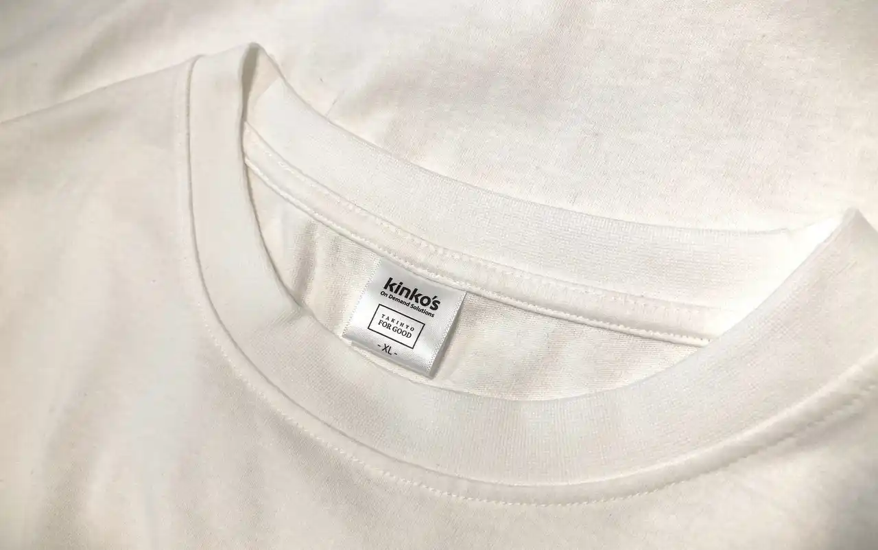 タキヒヨー×キンコーズの「サステナブルTシャツ」が発売1周年で進化。法人向けオーダーとキッズサイズ対応を追加し、課題解決の輪を拡大～「素材の循環」×「必要な分だけ作る」技術で、持続可能な社会へ～