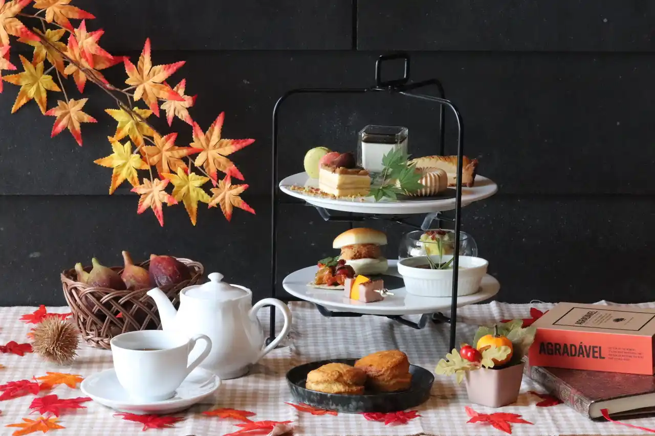 【株式会社関屋リゾート】 五感で楽しむ“秋”を一皿に──秋のアフタヌーンティー『AUTUNNO』提供開始